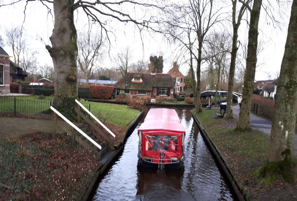 Balade en bateau à Giethoorn 
