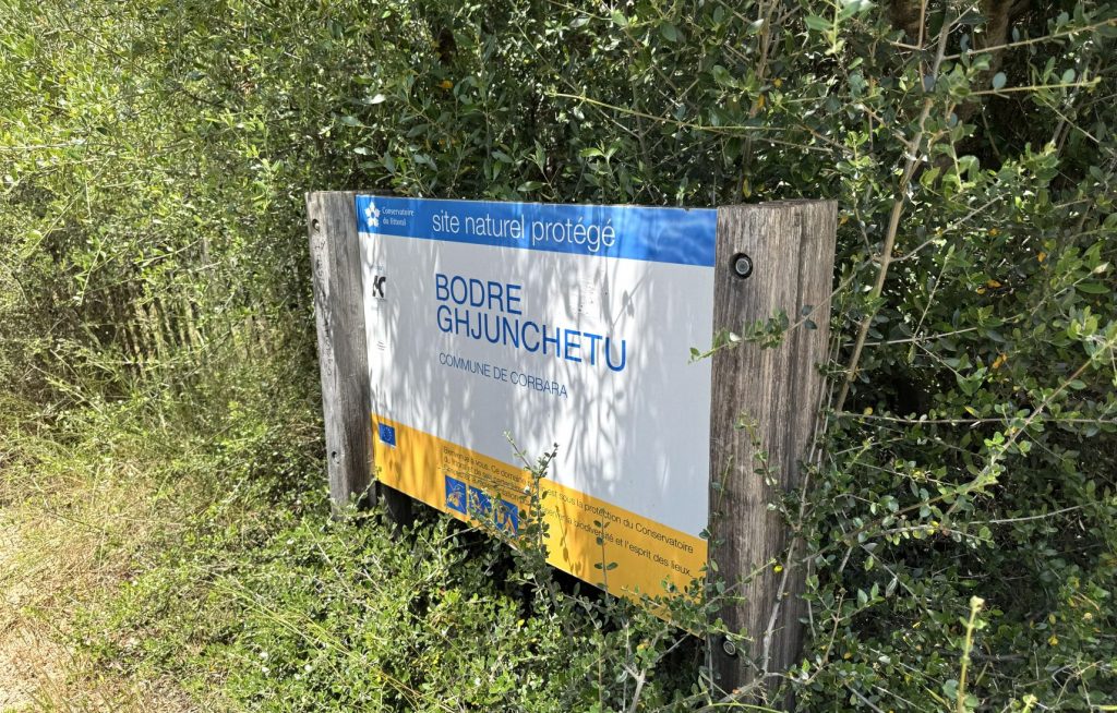 Signalétique plages de Bodri et Ghjunchetu