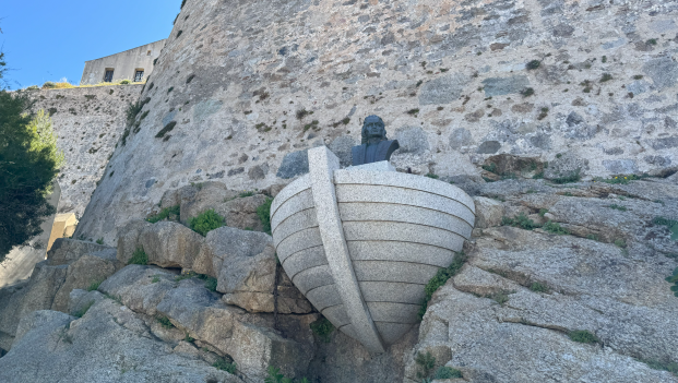 Statue de Christophe Colomb à Calvi