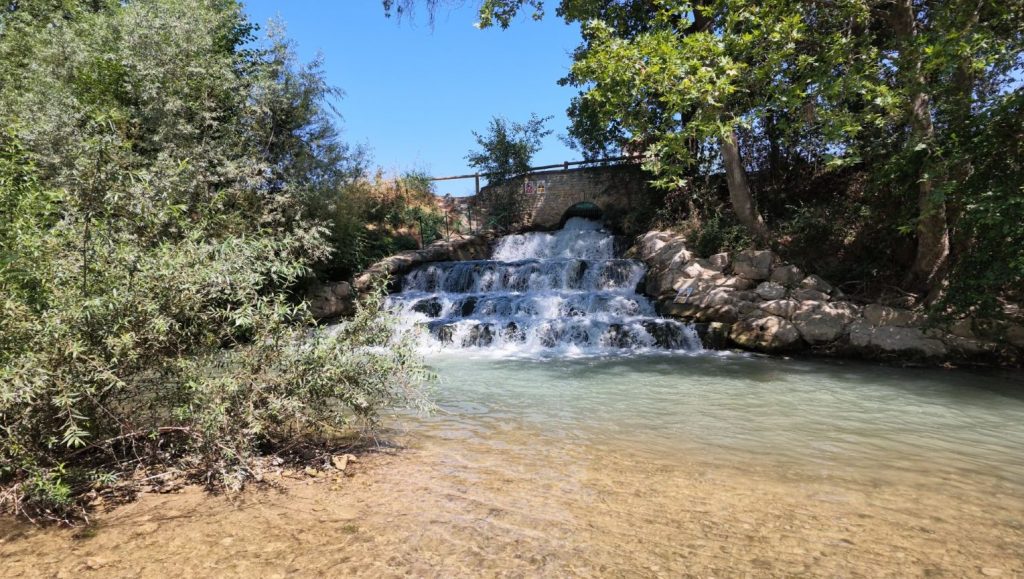 Cascade vers la base LaValette